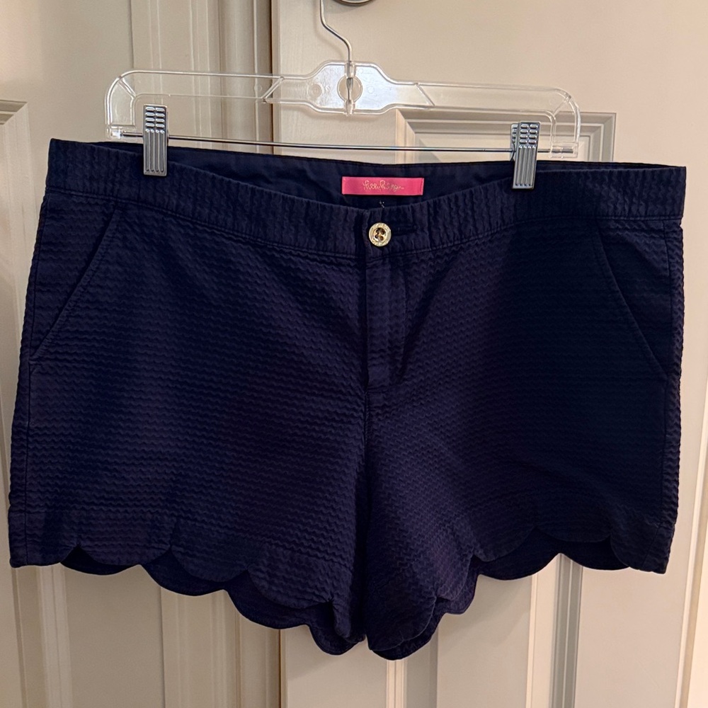 Lilly Pulitzer Navy Scalloped Shorts